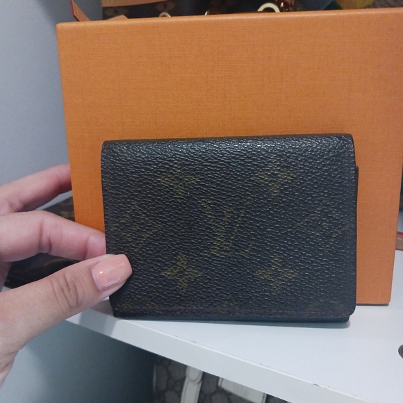 Louis Vuitton Handbags - Louis Vuitton card holder